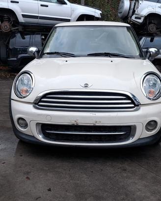 MINI COOPER 2012 AUTOMATICA SOLO PER RICAMBI