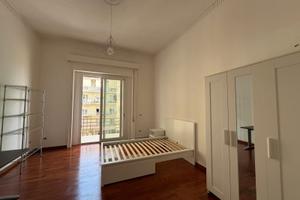 Stanza femminile studentessa vomero ben collegata