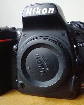 Reflex Nikon D750