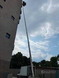 Noleggio scala elevatore per traslochi Milano