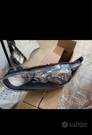 faro ford fiesta anno 2017 nuovo mai montato