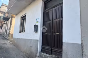 3 LOCALI A REGGIO DI CALABRIA