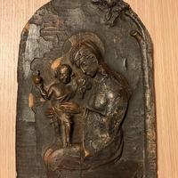 Icona scolpita su legno Regina Pacis