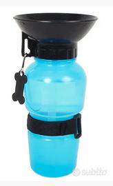 Borraccia portatile per cani e animali domestici.