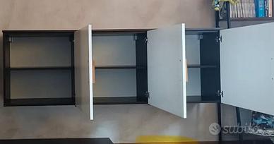 Pensili + pedana + mensole