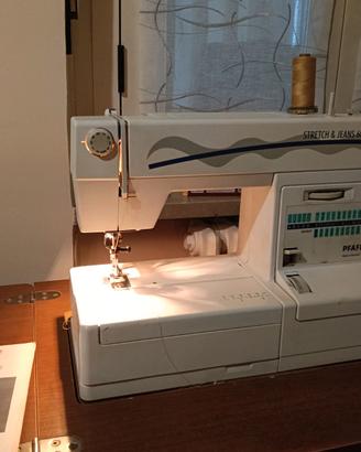 macchina da cucire professionale