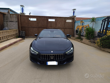 Maserati ghibli granlusso 350cv 2018