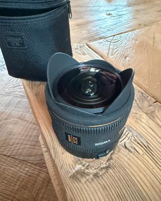 Sigma 10 mm f2.8 Fisheye DC HSM canon