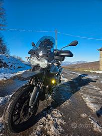 Moto Guzzi V85 Strada 