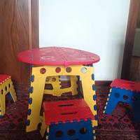 tavolino con panchine 