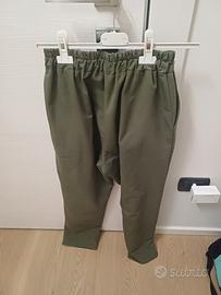 pantaloni comodi verde militare