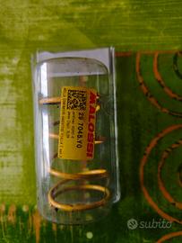 Molla di contrasto gialla per motore Minarelli 