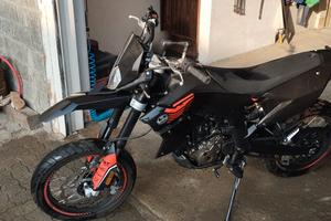 Moto Motard Mondial 125