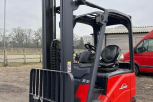 Carrello Elevatore Linde Modello E18 Elettrico