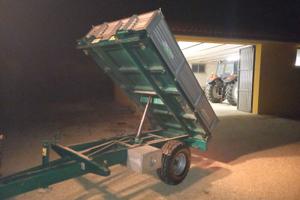 RIMORCHIO TRILATERALE TF 25