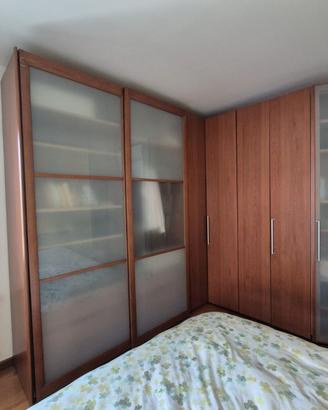 🛏️ Camera da letto completa in legno con armadio