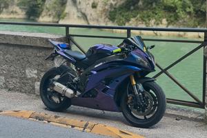 Yamaha R6