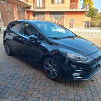 Ford fiesta 1.5 st-line neopatentati