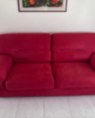 Divano in velluto rosso