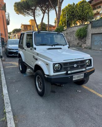 Suzuki samurai