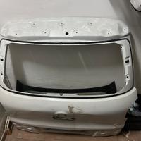 Fiat 500L portellone posteriore