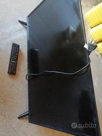 Tv 32 pollici con telecomando 