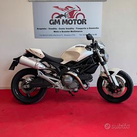 Ducati Monster 696 plus completamente originale