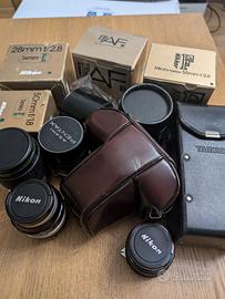 attrezzatura fotografica nikon analogica