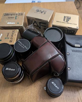 attrezzatura fotografica nikon analogica