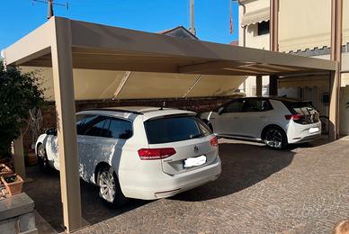 PERGOLA 9 MT X 3 MT CON TENDE A CADUTA LATERALI