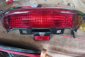 faro posteriore majestic 250