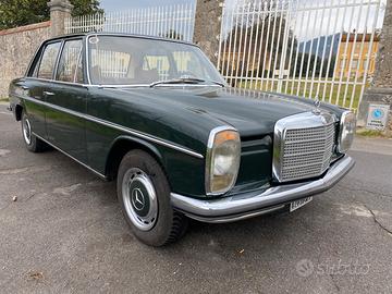 Mercedes 200D