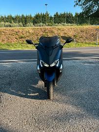 Yamaha TMAX 530 SX Sport Edition - solo 5.000 km