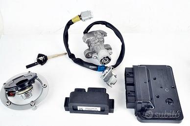 Suzuki GSX-8S 23 24 blocchetto contatto chiave