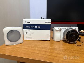 SONY A6000 + OBBIETTIVO SIGMA 30mm f1.4