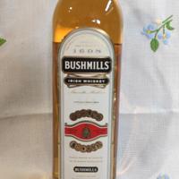 Bottiglia di whisky Bushmills
