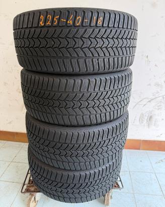 Gomme invernali 225 40 18   92V    Debica