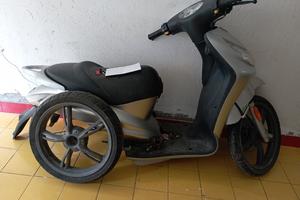 gratis scooter Peugeot looxor 