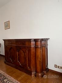 Credenza in legno massiccio