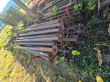 Puntelli armatura 3.6mt a piastra 5.5 euro cadauno