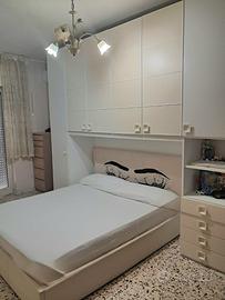 Cameretta completa con letto matrimoniale