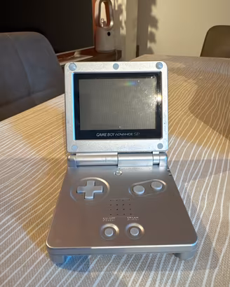 GameBoy Advance SP