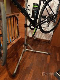 cavalletto bici. manutenzione
