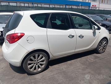 Disponibili ricambi usati OPEL MERIVA B 2010-cil. 