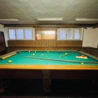 Biliardo MARI usato con portastecche ed accessori.