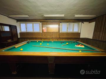 Biliardo MARI usato con portastecche ed accessori.