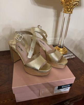 Miu Miu  sandali platform oro