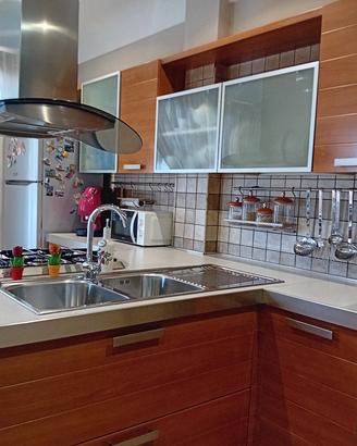 cucina lube con doppia penisola moderna