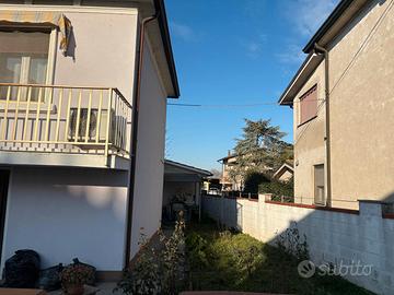 CASA INDIPENDENTE libera su 4 lati