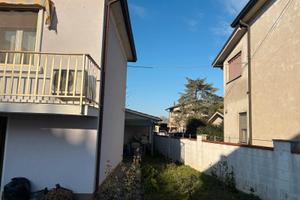 CASA INDIPENDENTE libera su 4 lati